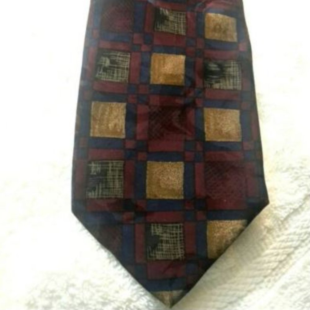 Robert Talbotts Studio  Oak Hall All Silk Necktie